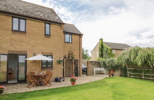 Syresham Cottage | Kite Cottage