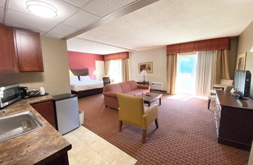 Owego Hotel | Kiteville Owego