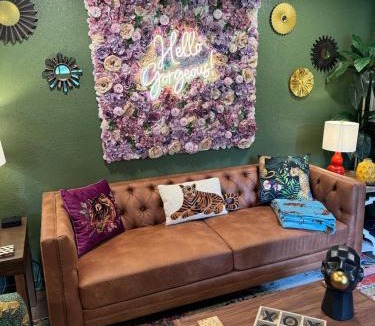 Turners House | Kitschy Kottage