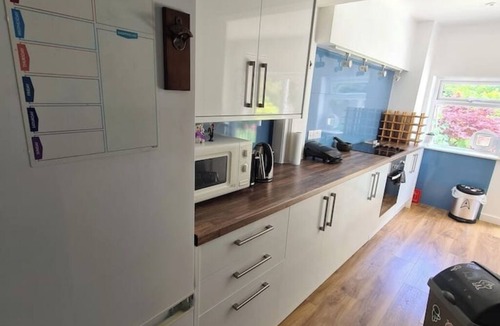 Polegate House | Kitty Retreat - Polegate 2 x DBL, 1 SGL