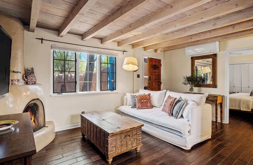 South Capitol House | Kiva Fireplace, Walk Everywhere