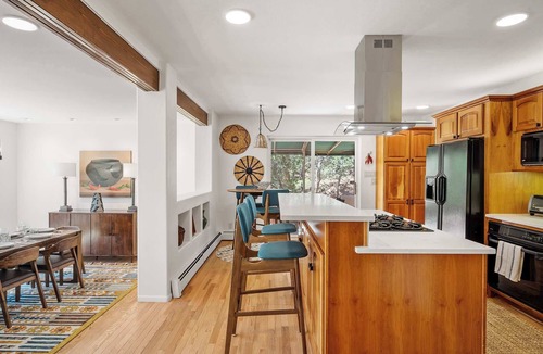 Northeast Santa Fe House | Kiva Fireplaces, Great Views, Walk to the Plaza