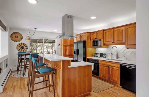Northeast Santa Fe House | Kiva Fireplaces, Great Views, Walk to the Plaza