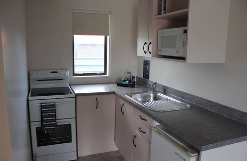 Hawera Hotel | Kiwi Court Motel