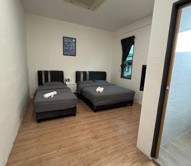 Pengkalan Aor House | KIWI INN