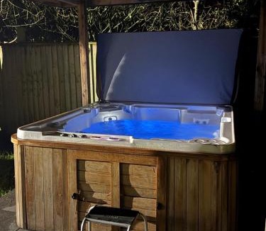 Ringwood House | Kiwi Pines forest retreat!