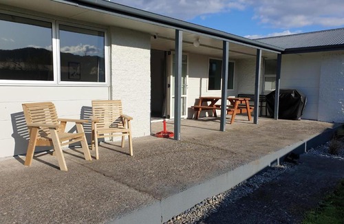 Reefton House | Kiwiana Gem