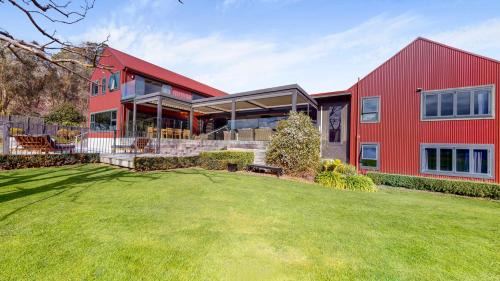 Eskdale House | Kiwiesque