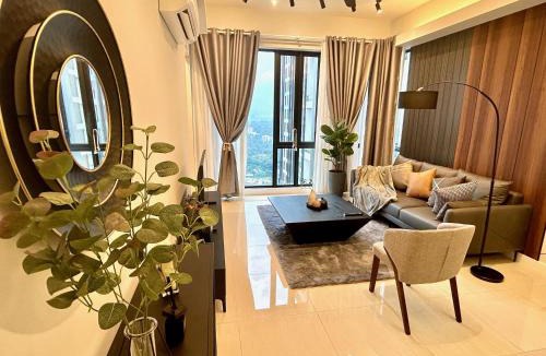 Brickfields Apartment | KL Central 32 Floor KLCC View