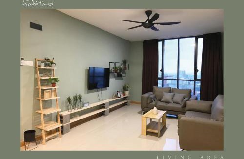 Kampung Kerinchi Apartment | KL Gateway Mall - Easy Access to KL Sentral & KLCC