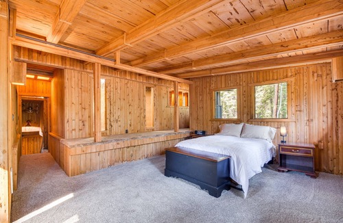 Klamath Falls Cabin | Klamath Falls Cabin w/Private Sauna & Fire Pit!
