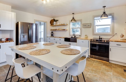 Klamath Falls House | Klamath Falls Home on 189 Acres: Fire Pit & Grill!