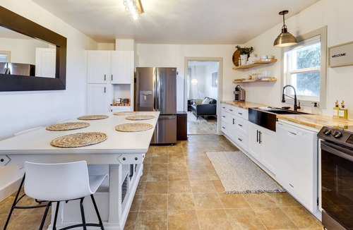 Klamath Falls House | Klamath Falls Home on 189 Acres: Fire Pit & Grill!