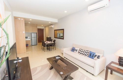 Golden Triangle Apartment | KLCC 2 min with infinity pool cozy suites#4