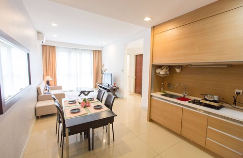 Golden Triangle Apartment | KLCC 2 min with infinity pool cozy suites#4