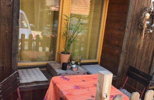 Wissembourg Apartment | Kleines Studio am Waldrand - Appartement/fewo, Dusche, WC, Wohn-/schlafraum