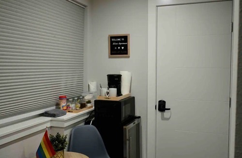 Atlantic House | Klimt-Inspired 1 Bedroom Suite with Work Station