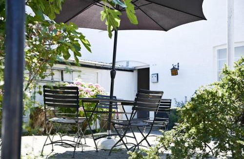 Gudhjem Hotel | Klippen Hotel - Therns