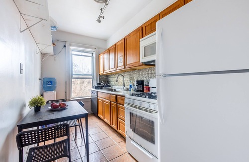 Crown Heights Hostel | KLO Guest House