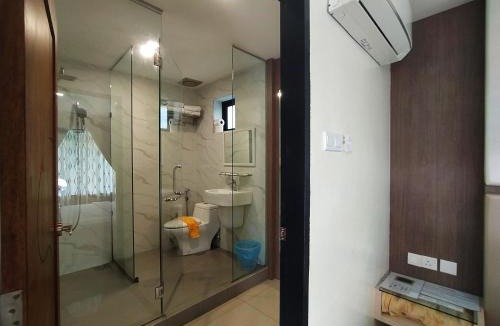 Kluang Hotel | Kluang Container Swimming Pool Hotel