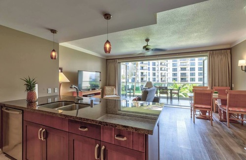 Honokowai Condo | KLVR presents*Honua Kai* H208*2nd floor*QUIET area