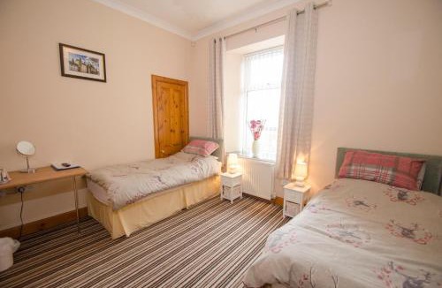 Airdrie House | Knight's Rest Guest House