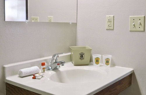 Albany Hotel | Knights Inn Albany