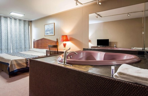 Amsterdam Hotel | Knights Inn Amsterdam