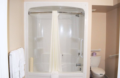 Arnprior Hotel | Knights Inn Arnprior
