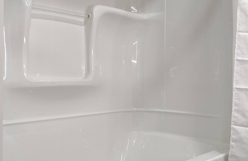 Bracebridge Hotel | Knights Inn Bracebridge