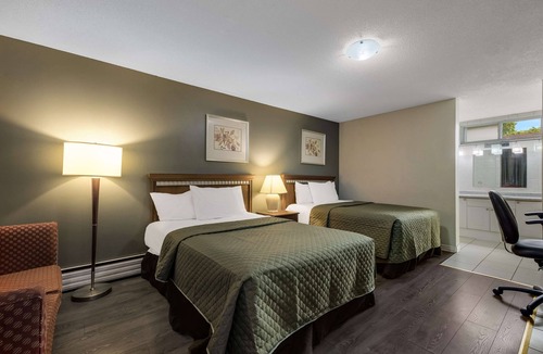 Aldershot Hotel | Knights Inn Burlington, ON