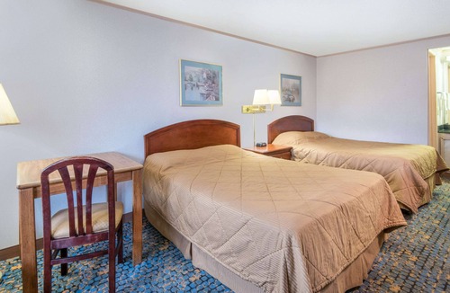 Canton Hotel | Knights Inn Canton