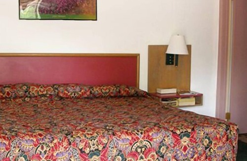 Center Valley Hotel | Knights Inn Center Valley