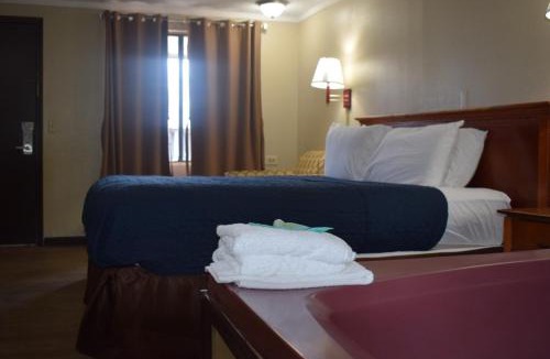 Farmington Hills Hotel | Knights Inn Farmington Hills