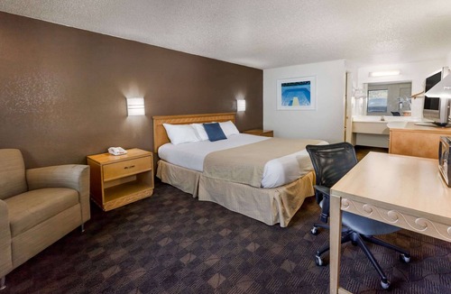 Flint Hotel | Knights Inn Flint
