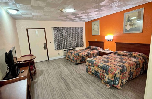 Galax Hotel | Knights Inn Galax