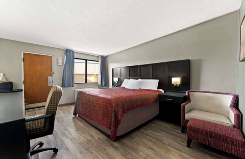 North Wales Hotel | Knights Inn Montgomeryville
