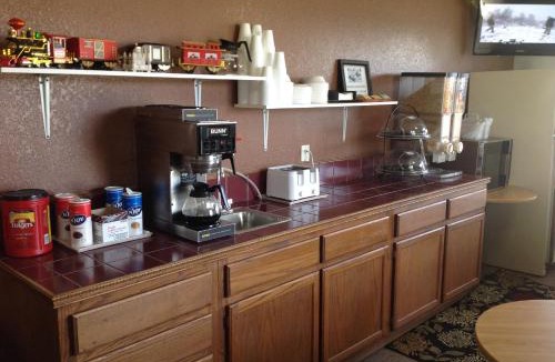 Muskogee Hotel | Knights Inn Muskogee