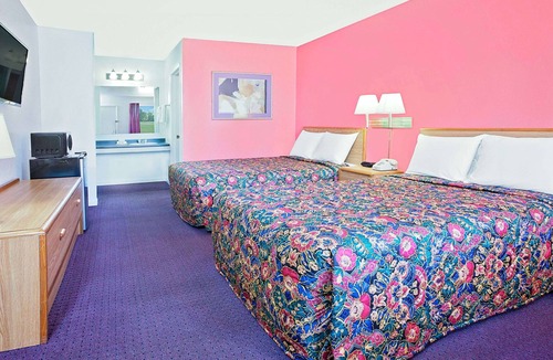 Muskogee Hotel | Knights Inn Muskogee