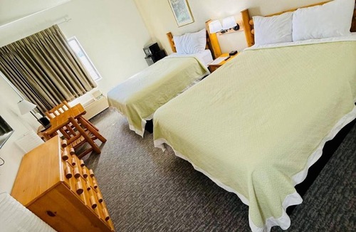 New Florence Hotel | Knights Inn New Florence