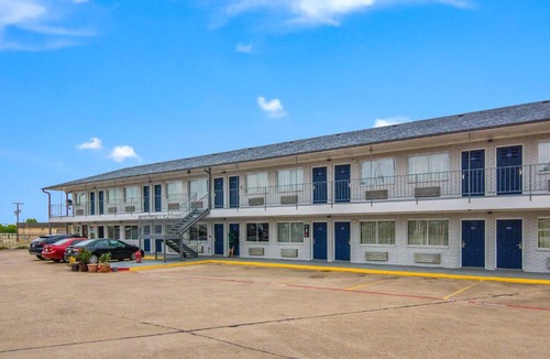 North Richland Hills Hotel | Knights Inn North Richland Hills