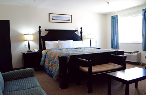 Quincy Hotel | Knights Inn Quincy