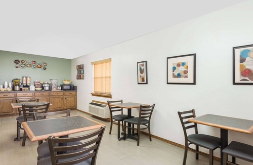 Slaton Hotel | Knights Inn Slaton