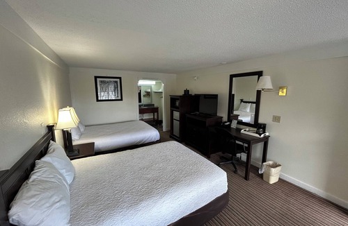 Somerset Hotel | Knights Inn Somerset