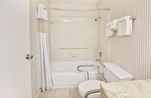 South Houston Hotel | Knights Inn South Houston