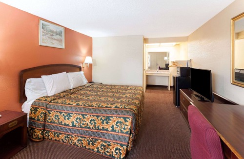 Tucker Hotel | Knights Inn Tucker