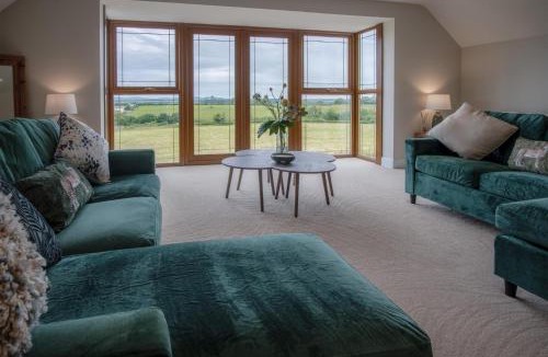 Narberth House | Knights Rest - 4 Bed Holiday Home - Princes Gate