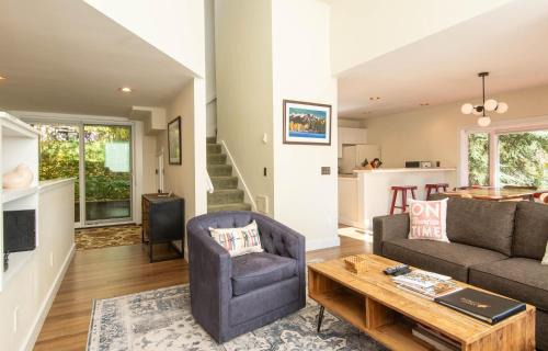 Ketchum House | Knob Hill Ridge Townhome 1