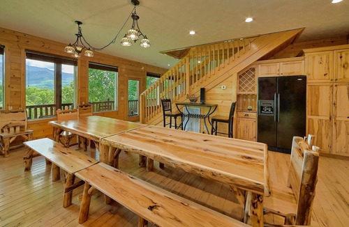 Gatlinburg Cabin | Knockin On Heavens Door: Incredible Views, Theater