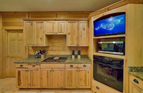 Gatlinburg Cabin | Knockin On Heavens Door: Incredible Views, Theater